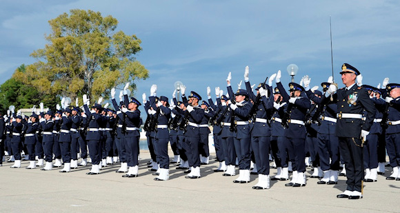 Scuola Volontari AM giurano 331 allievi VFP1 del 26 corso